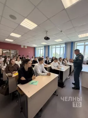 Учебная эвакуация в колледже Челнов: тренировка порядка действий