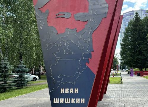 Шишкинский бульвар в Челнах преобразился к летнему сезону