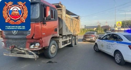 В Челнах ребенок пострадал при столкновении легковушки с грузовиком