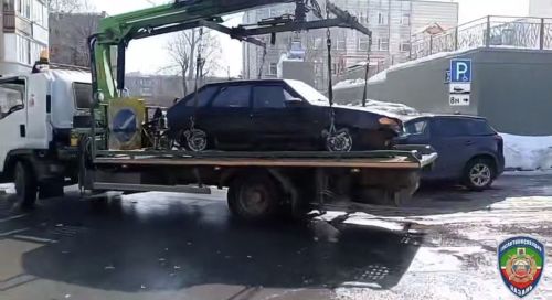 В Казани задержали подростка без прав после ДТП на незарегистрированном авто